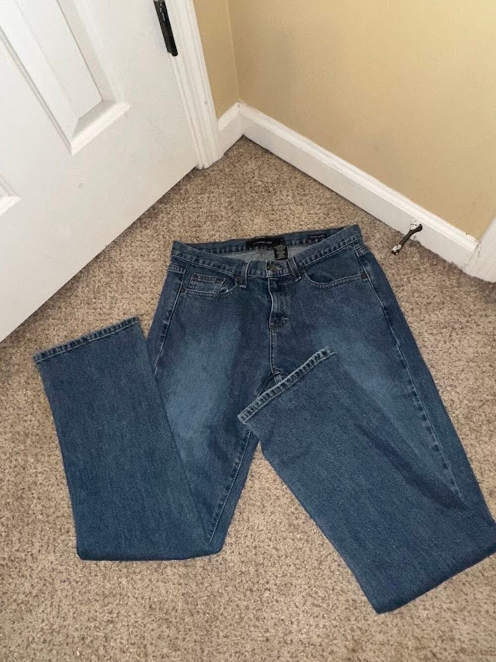 Calvin Klein Women’s Size 10 Medium Wash Straight Leg Jeans